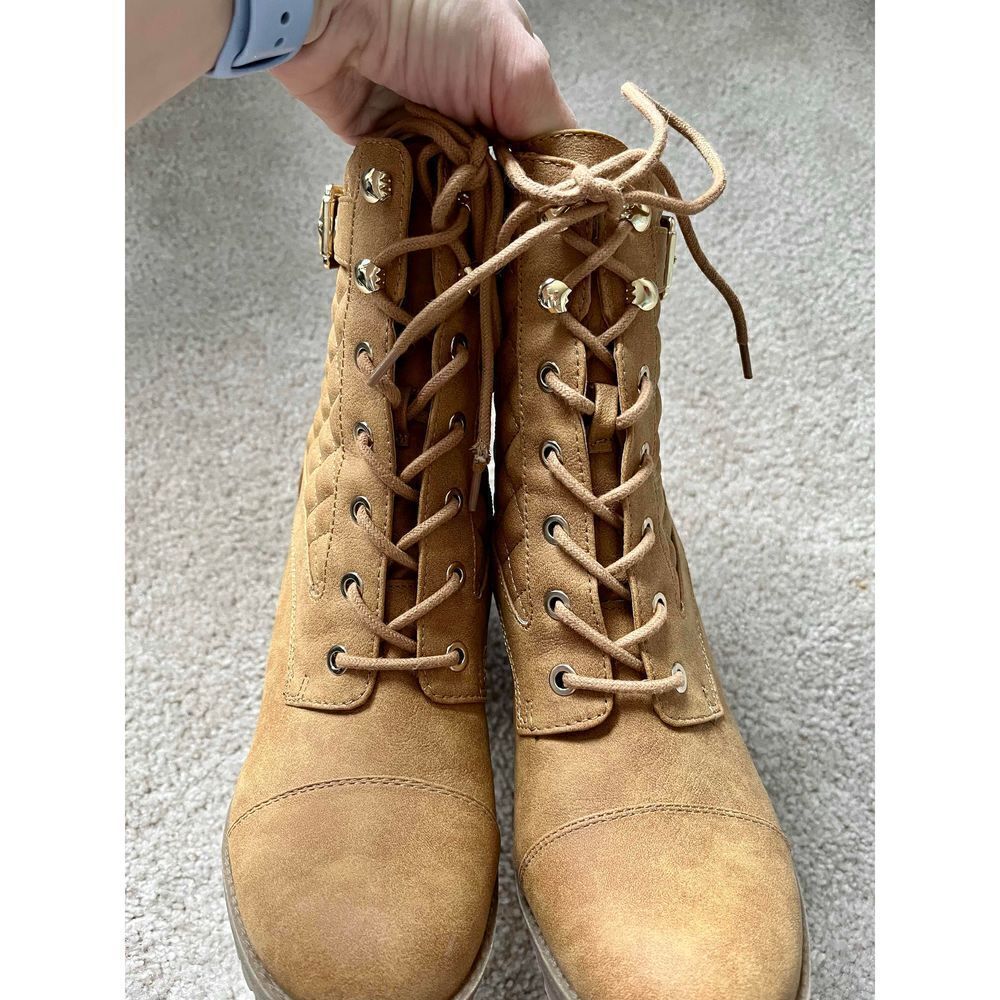 G by Guess Women’s Gift Tan Size Zip & Lace Up Quilted Combat Ankle Fashion Boot - Picture 12 of 12